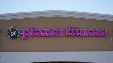 Planet Fitness storefront