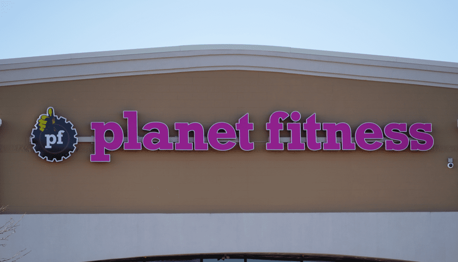 Planet Fitness storefront